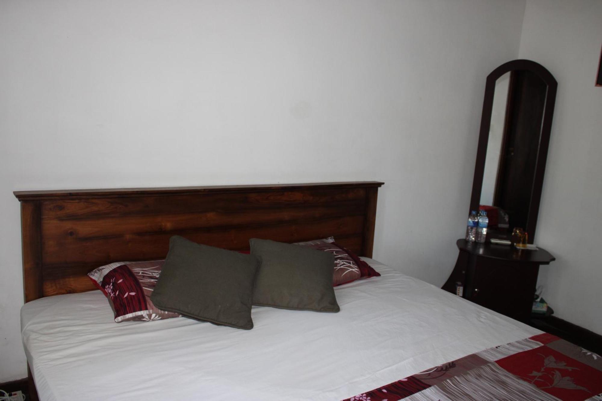 Olideb Gedara Hotel Negombo Exterior photo
