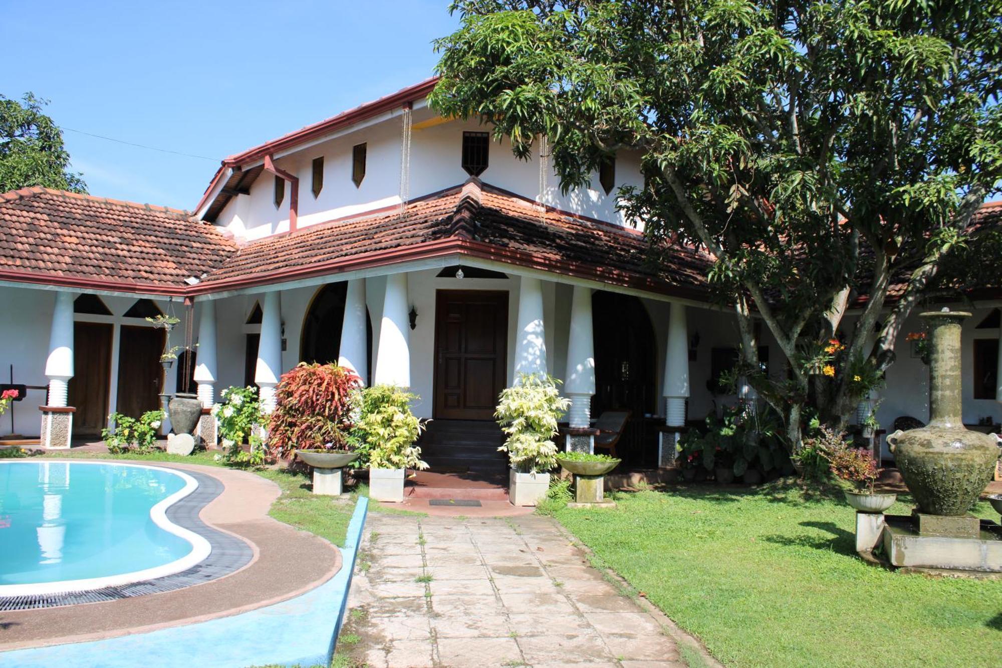 Olideb Gedara Hotel Negombo Exterior photo