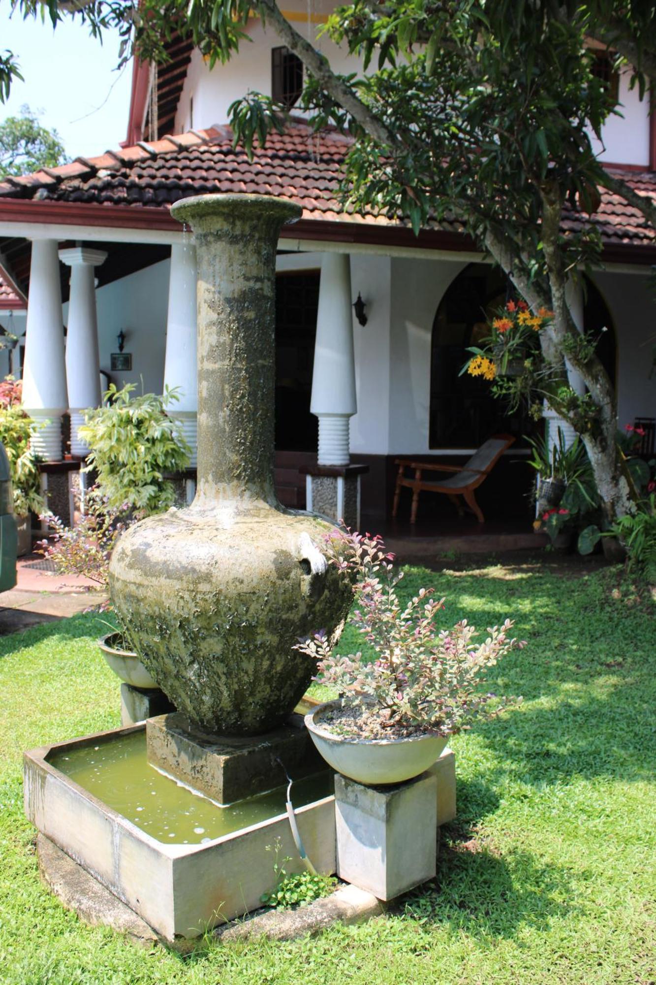 Olideb Gedara Hotel Negombo Exterior photo